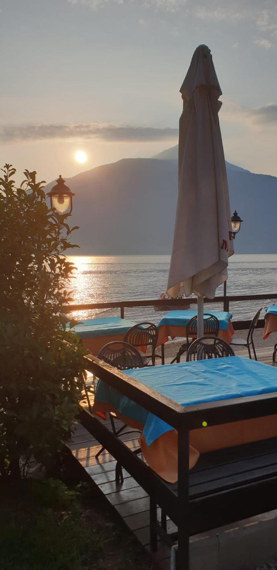 Residence Laguna Beach Pianello Del Lario المظهر الخارجي الصورة