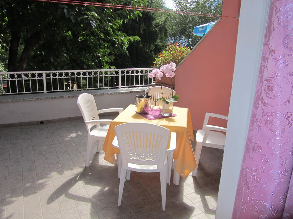 Residence Laguna Beach Pianello Del Lario المظهر الخارجي الصورة